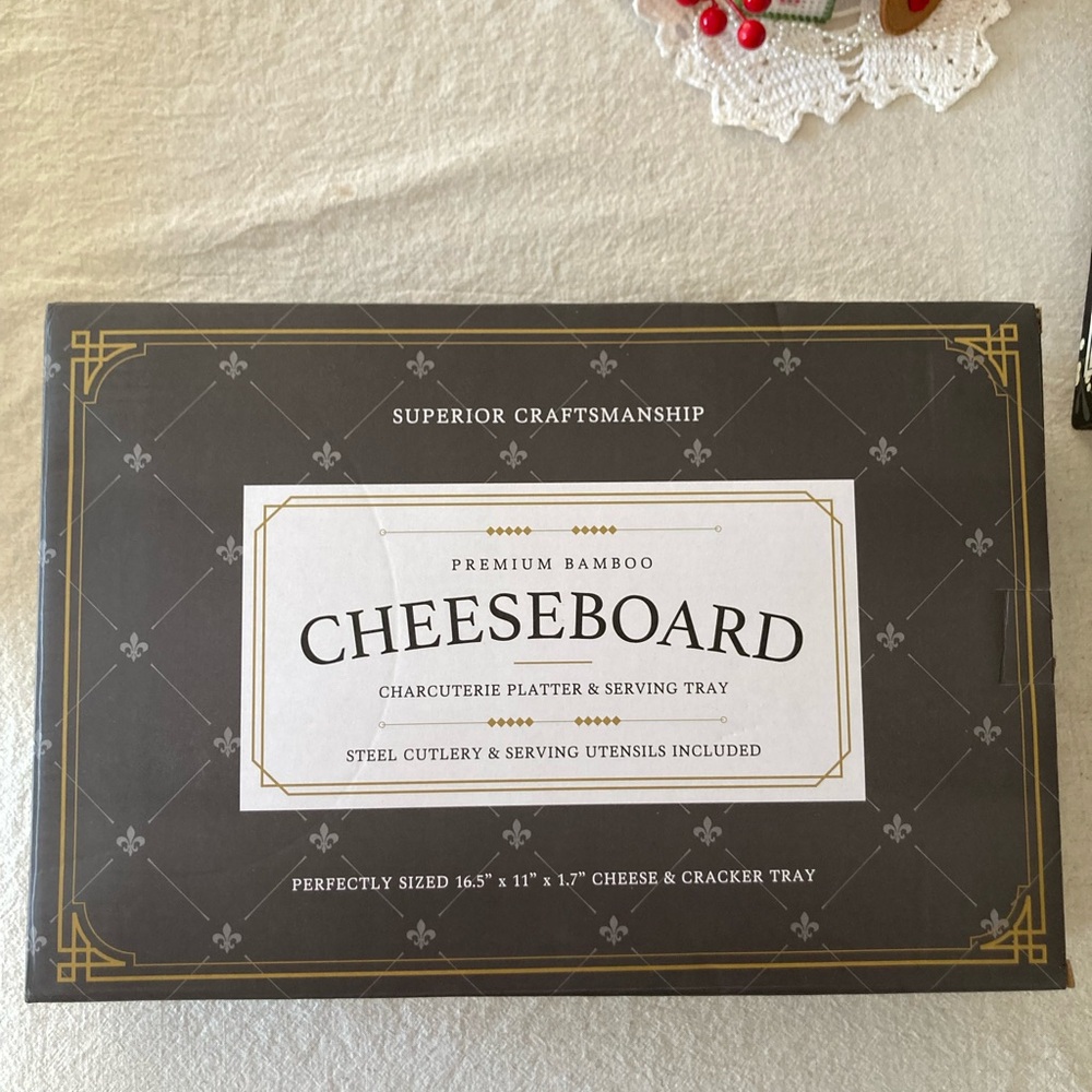 Premium Bamboo Cheeseboard Charcuterie Platter - Black & White Packaging